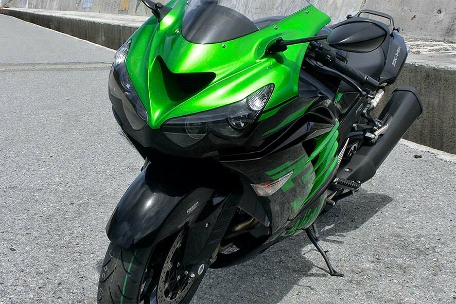 Kawasaki Ninja ZX-14R最新バイクレポート 2020年8月号 | 沖縄の新車/中古バイク・パーツは沖縄専門【クロスバイク】