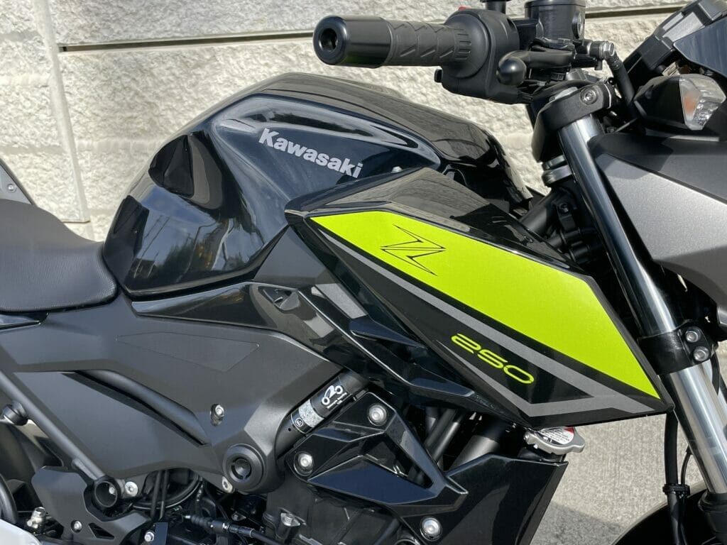Zの遺伝子を引き継いだ、ライトウェイトスポーツZ!!!! Kawasaki Z250を