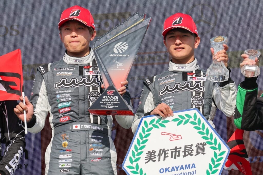 GT500開幕戦は、昨年の王者au TOM'S GR Supraが制する！ | 沖縄の中古