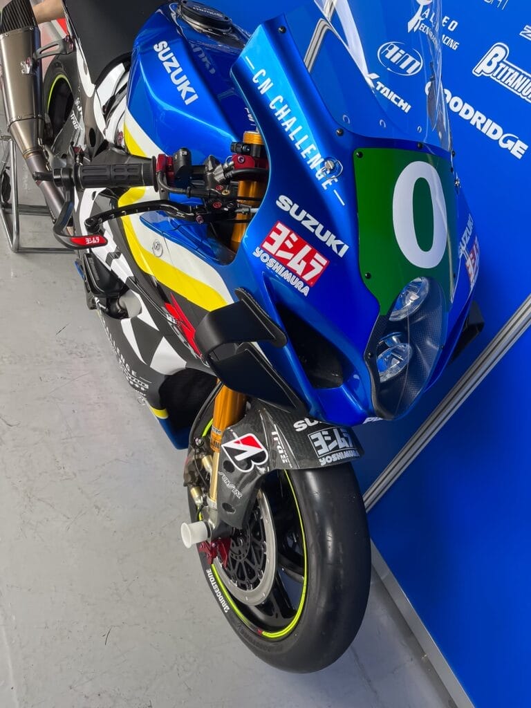 カロカメラ Vol.03 チームスズキが鈴鹿8耐で復活 | 沖縄の新車/中古