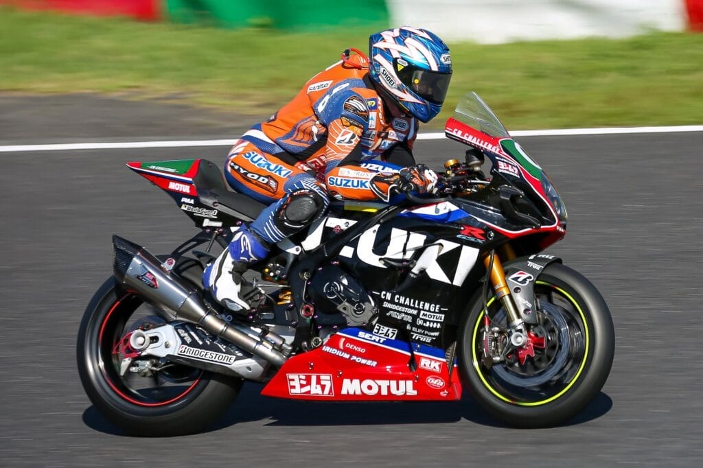 カロカメラ Vol.03 チームスズキが鈴鹿8耐で復活 | 沖縄の新車