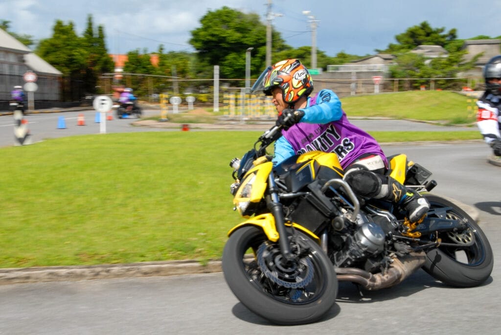一緒に走ろうジムカーナ!! | 沖縄の新車/中古バイク・パーツは沖縄専門