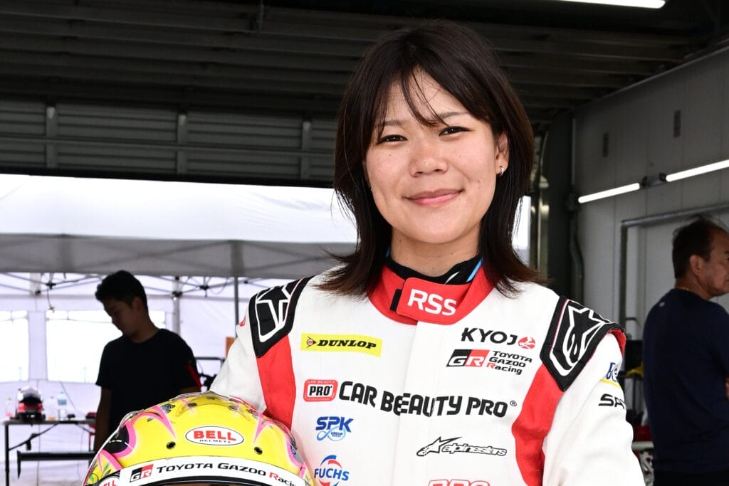 【たまちゃん】美品レース　オープントゥ AZUL BY MOUSSY | 【堀田茜さん着用アイテム】ヘンリーネックレース