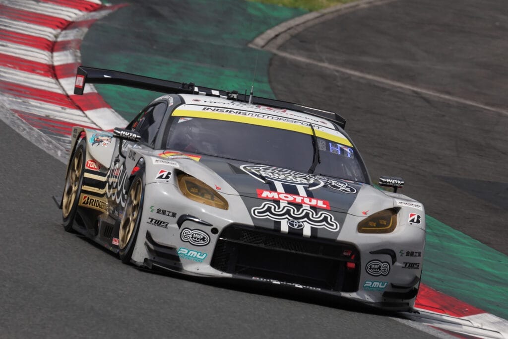 Creative Kit レースクロスとマットの2点セット 太陽と月のレース 近沢レース店 2023春夏シーズンタオルハンカチ頒布会