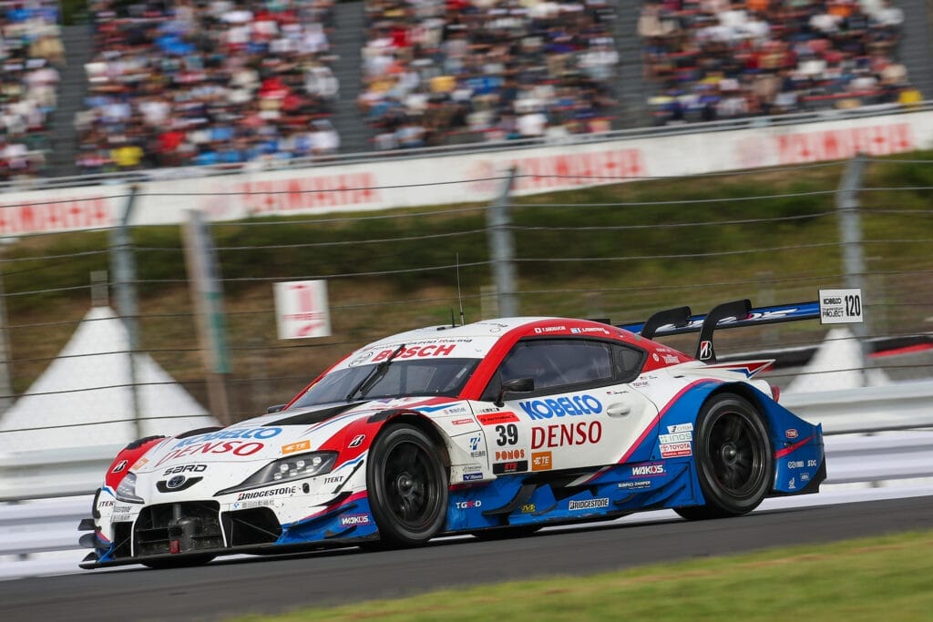 リアライズコーポレーション ADVAN Zが9年ぶりに優勝！ | 沖縄の中古車