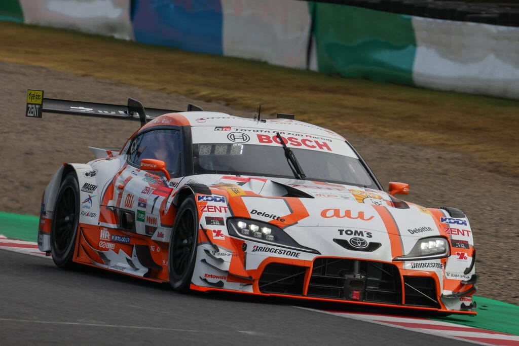 au TOM'S GR Supraが優勝！史上初の3連覇達成!! | 沖縄の中古車は沖縄